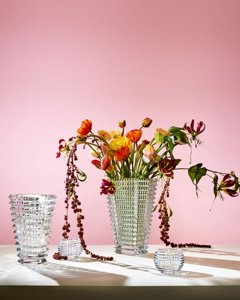 Eye vases and votives